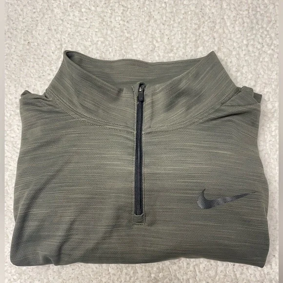 Nike Dri-Fit 100% Polyester Mens Superset Quarter Zip. Size M. *Like New* - Picture 5 of 7